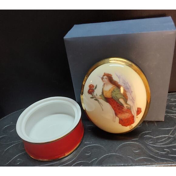 VICTORIAN CHRISTMAS ANGEL TRINKET BOX BY BOEHM HOME INTERIORS 2005 - Picture 2 of 3